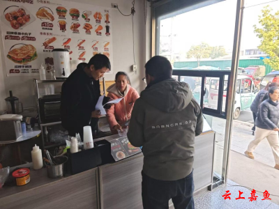 簰洲湾镇开展“九小场所”消防安全检查