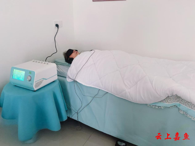 “五音安寐·银龄好梦公益行”走进鱼岳镇北街社区养老驿站