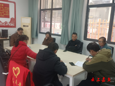 鱼岳镇东街社区“网格议事日”议好群众“心上事”
