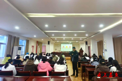 我县开展“幸福家”维权讲座暨“三八”情暖白衣天使活动