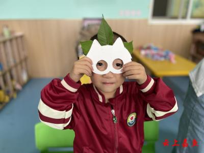 鱼岳镇东街社区开展“‘童’心绘劳动 五一绽光芒”未成年人主题活动