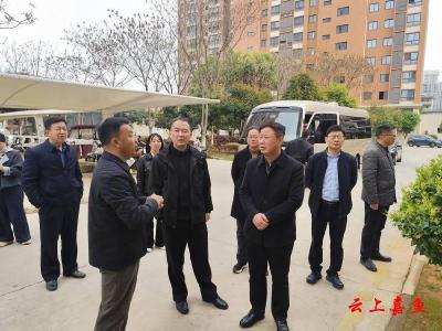 市人大常委会来嘉开展咸宁市养老服务立法调研