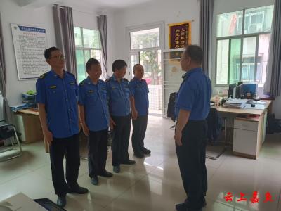县城管综合执法大队：表彰先进鼓干劲 凝心聚力再出发