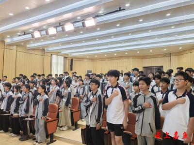 阳光“心”行动 守护伴成长：百场辅导进百校活动走进嘉鱼县第一初级中学