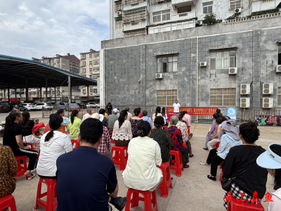 鱼岳镇三湖社区：反诈知识进家门  