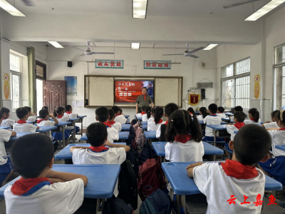 红色故事忆峥嵘 抗洪精神润童心
