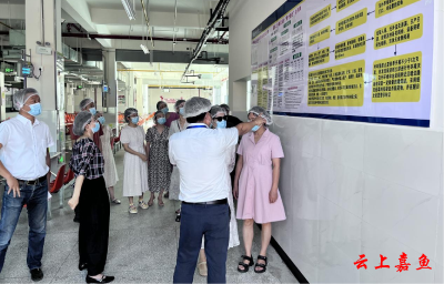 嘉鱼县第二小学开展食品安全联合自查
