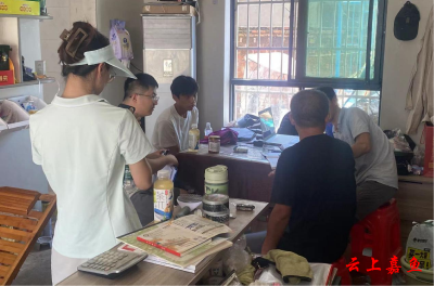 簰洲湾镇开展暑期防溺水家访宣传活动