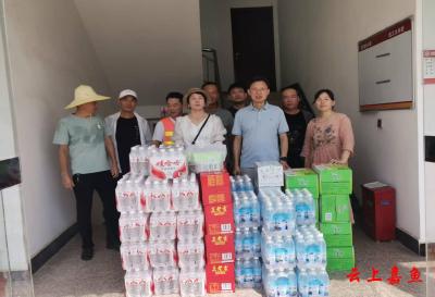 县公路事业发展中心：“清凉”慰问沁人心