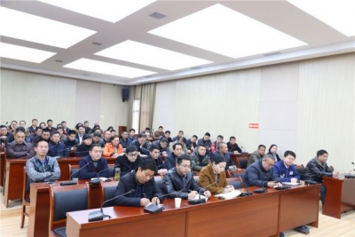    通城县召开选派到一线工作干部集体谈话会