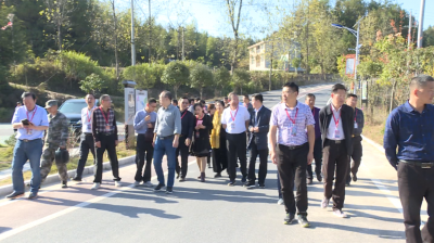市委党校县级班考察学习我县绿色产业发展