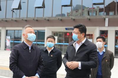省政协主席徐立全到通城调研时强调：坚持节奏不变力度不减尺度不松 继续将疫情防控作为头等大事抓紧抓实抓细