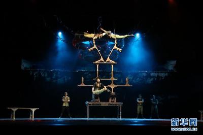 杂技魔术展演带给你“奇幻惊险”体验