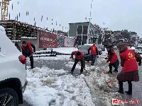 刷屏！风雪里这些“冻“人“色彩”温暖一座城