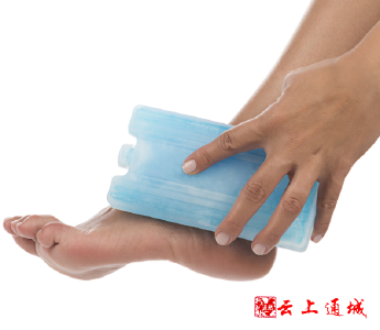 发生运动损伤，应该热敷还是冰敷？