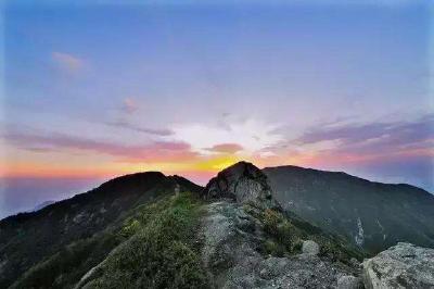 黄龙劲舞  天下奇绝——走进3A级景区黄龙风景区