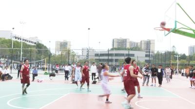 两校友谊篮球比赛  共筑抗疫健身校园