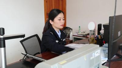 十七年千里寻亲终团圆   