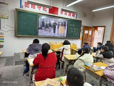 通城县大坪乡杨部小学：开学第一课 安全“第一刻”