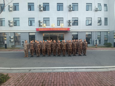 通城县石南镇：真情关怀励斗志 暖心慰问助强军