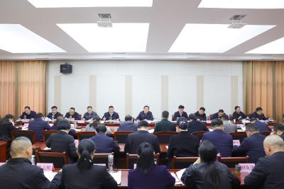 黄建平主持召开“加快支点建设大研讨 推动通城发展大反思”暨县委理论学习中心组集体学习会议