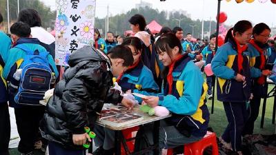 【学雷锋 做志愿】通城：传承雷锋精神 争做追“锋”少年
