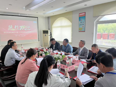 通城县塘湖镇：人大代表进企业 助力发展显担当