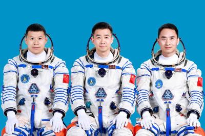 新华全媒+丨神舟二十号航天员乘组确定