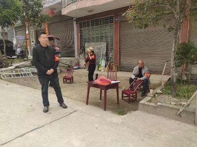 通城县麦市镇：鲜花替换“旧俗” 清明“绿意”长留
