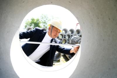 习文兵：以水泥为墨，绘就乡村振兴画卷