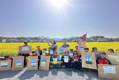 通城县五里镇五里中心完小：开展金色花田课堂 写生邂逅革命精神