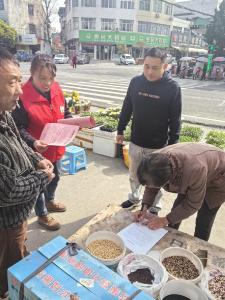 通城县麦市镇：摒弃陋习扬新风 共筑清明“防火文明堤”