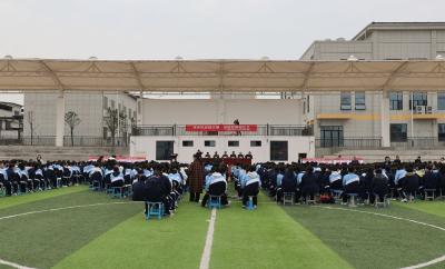通城县第三高级中学开展文明礼貌月红色主题宣讲活动