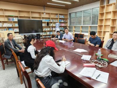 通城县塘湖中学召开九年级教师质量分析会