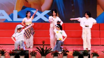 通城一中：从“语法”到“舞步” 这场英语秀让学习“活”起来