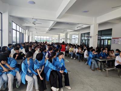 咸宁专家“心”助力，通城县麦市中学九年级学子迎考“心”晴朗