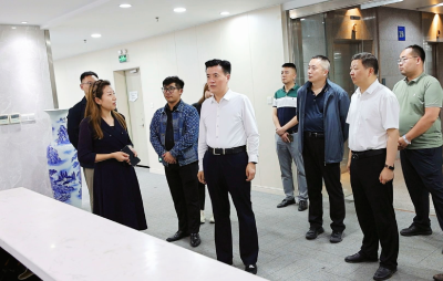 杨修伟率队赴武汉市招商考察