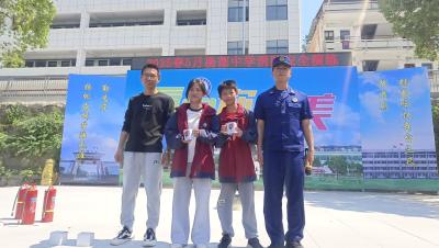 通城县大坪乡杨部中学开展2025年春季消防演练活动