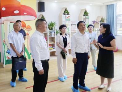 ​市政协来通城开展“推进普惠、方便、可及的社区嵌入式托幼服务，打造儿童友好型社区”课题调研