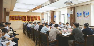 通城县召开“前四楼”“前六楼”危房消危工作督办会