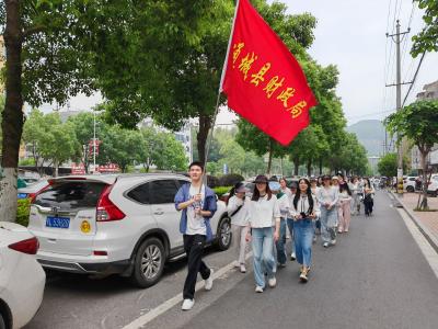 通城县财政局：青春接力传承百年薪火 非遗体验弘扬匠人精神