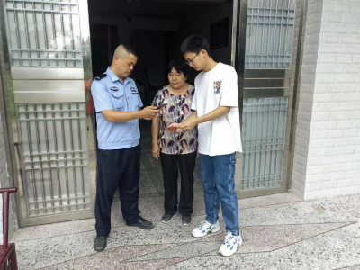 通城县石南镇：反诈宣传不停歇 筑牢反诈安全网