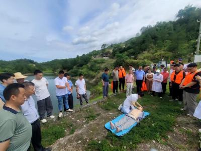 以练筑防丨通城县大坪乡开展防汛抗洪暨山洪灾害防御应急演练