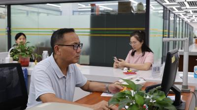【干部素质提升年】咸宁市住房公积金管理中心通城办事处：“一把手”亲自办 推动服务质效再提升