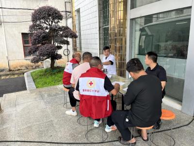 通城县麦市镇：献血现场有温度 公益事业有力度