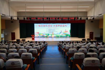 通城县举行2025年“倡导全民阅读 共建书香通城”图书捐赠仪式