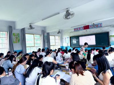 深耕语言转化 共研教学之道丨通城县第一小学教联体到塘湖镇中心完小开展联片教研活动