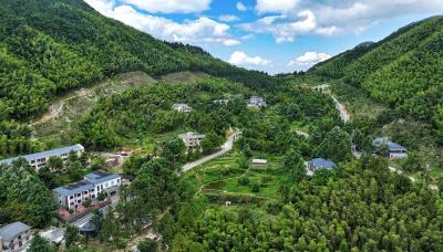 湖北通城：黄龙山三省交界处的避暑胜地