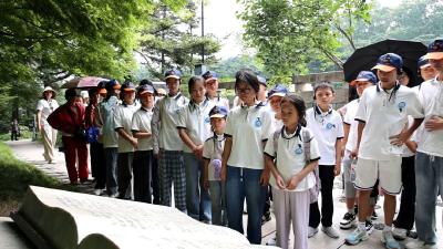 通城县“送亲子团圆 助雏鹰起飞”暑期留守儿童圆梦行动再启程 22名留守儿童圆梦南京