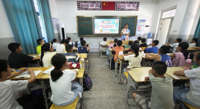 通城县关刀镇：用赞美的力量呵护青少年心灵健康